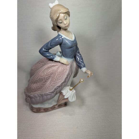 Lladro Spain Porcelain Figurine Evita 5212 Girl Umbrella Parasol Original Box - Picture 8 of 13